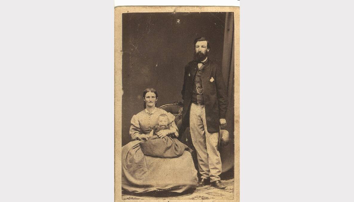 Daily costumes in 1860s Ballarat. SOURCE: THE BALLARAT HISTORICAL SOCIETY.