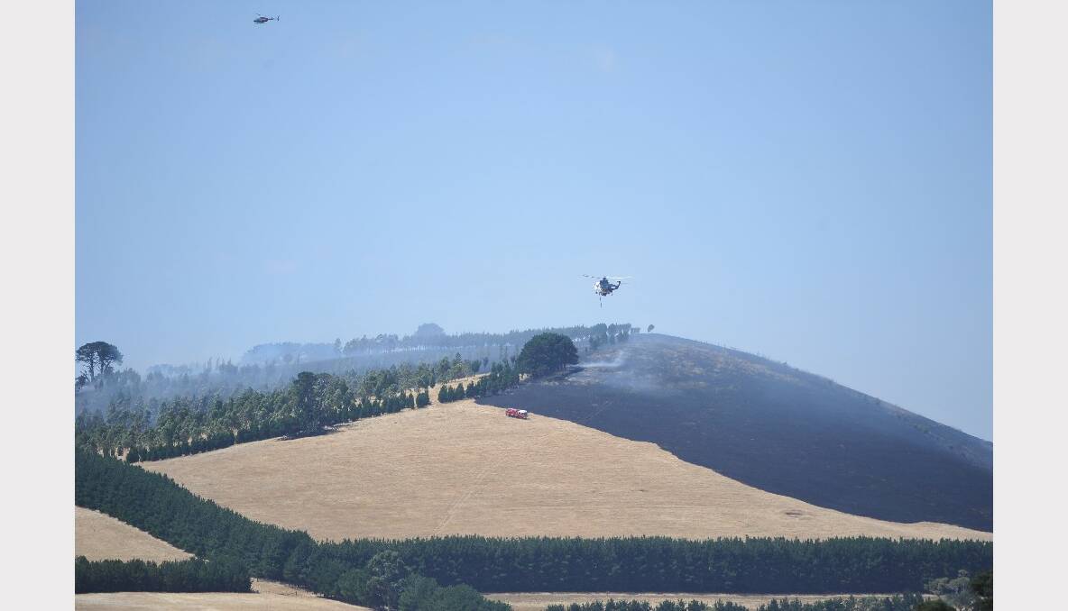 Aircraft fighting the fire at Blampied. PICTURE: LACHLAN BENCE.