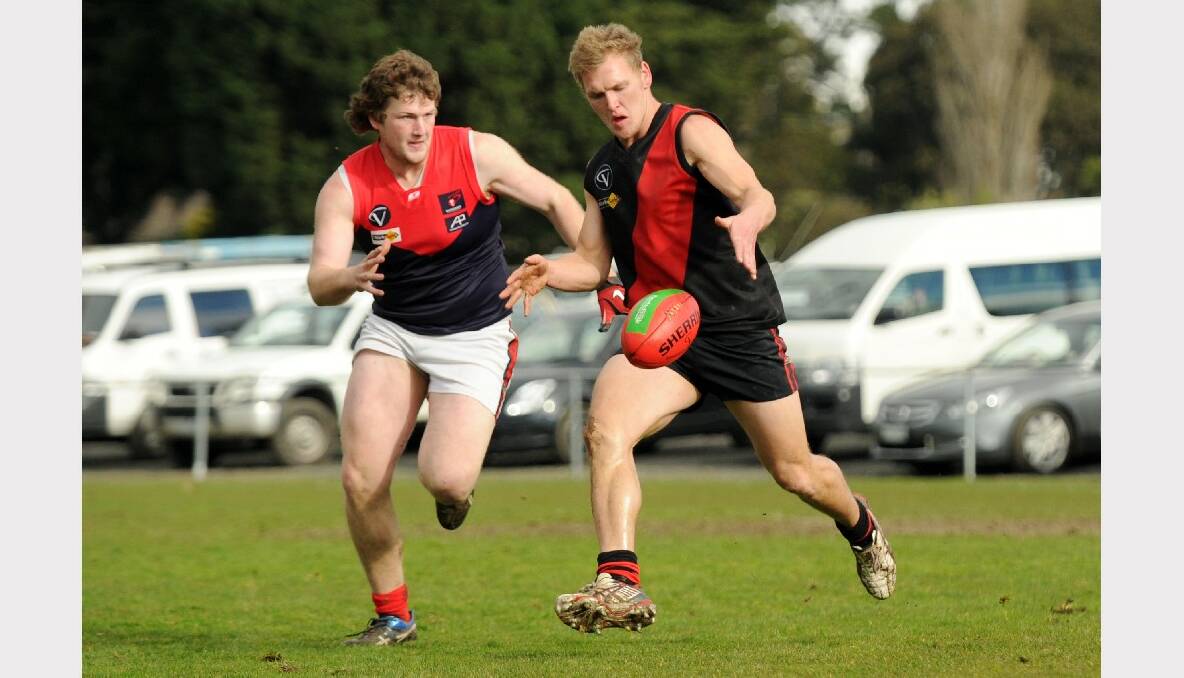 Josh Brown and Michael McKenzie in the weekend's clash between Buninyong and Bungaree. PICTURE: JUSTIN WHITELOCK. 