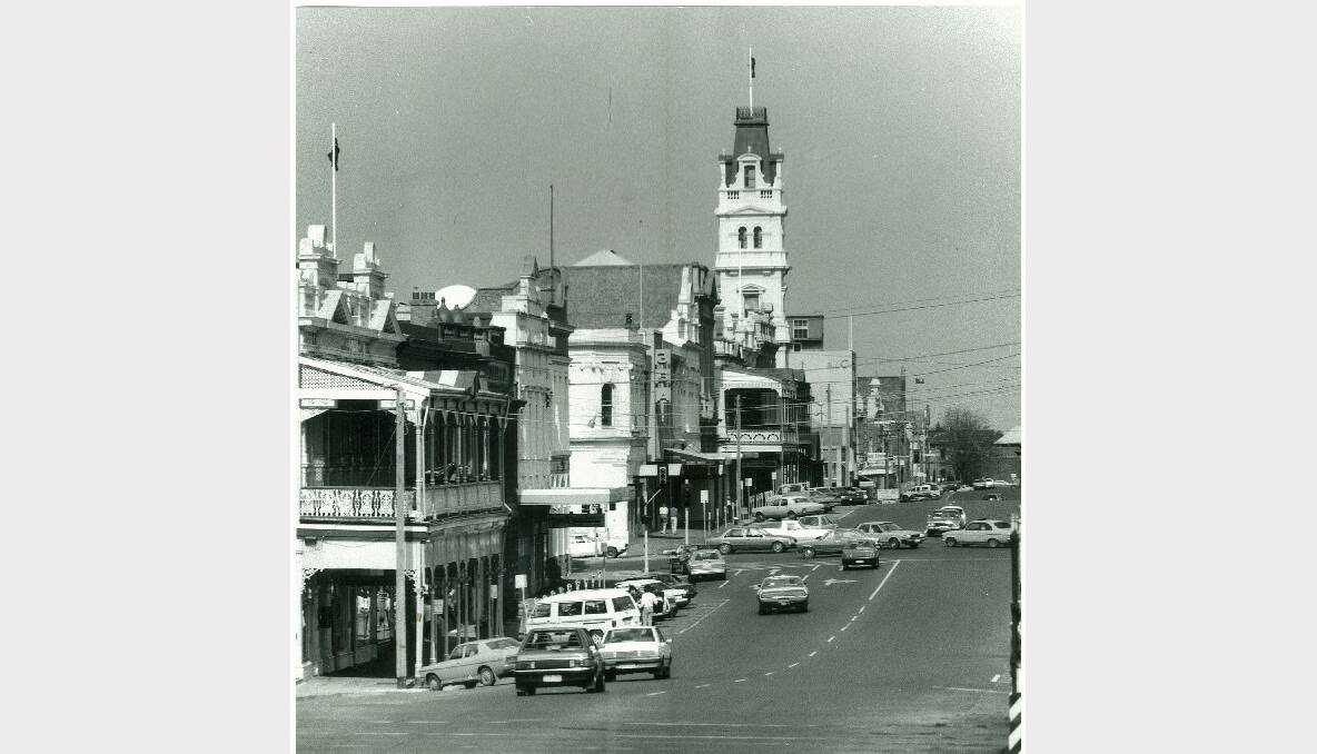 Sturt Street, looking west. SOURCE: THE COURIER ARCHIVES.