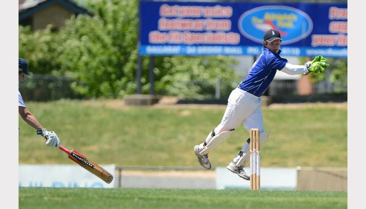 VCCL U21 KNOCK CUP - CENTRAL HIGHLANDS V BARWON at Eastern Oval. Liam McGuane - Barwon wicket keeper just misses a runout attempt on Central Highlands' Nick Baird. PICTURE: ADAM TRAFFORD.