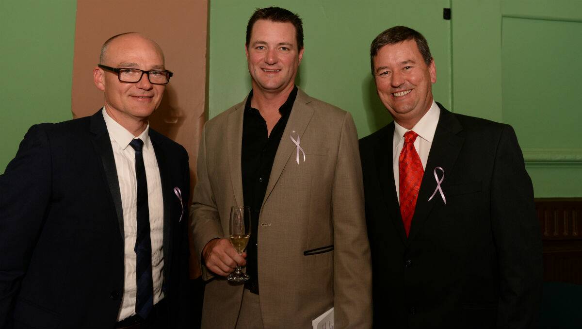 Brett Knight, John Livingston and Greg Murray at the fundraiser for Aron Siermans. PICTURE: KATE HEALY 