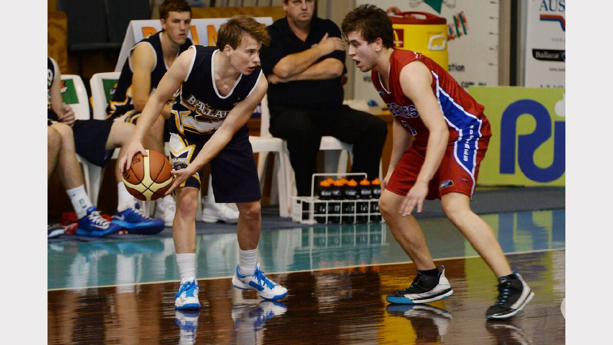 BIG V YOUTH BASKETBALL - MINERS V NUNAWADING SPECTRES,  Billy Feben (Miners) and Nicholas Ross (Spectres)