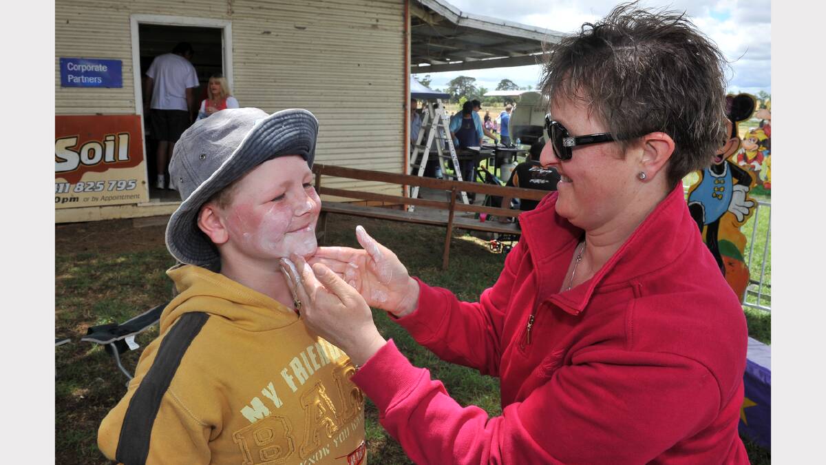 11 year old Jack Thomas and Janice Thomas. PICTURE: LACHLAN BENCE.
