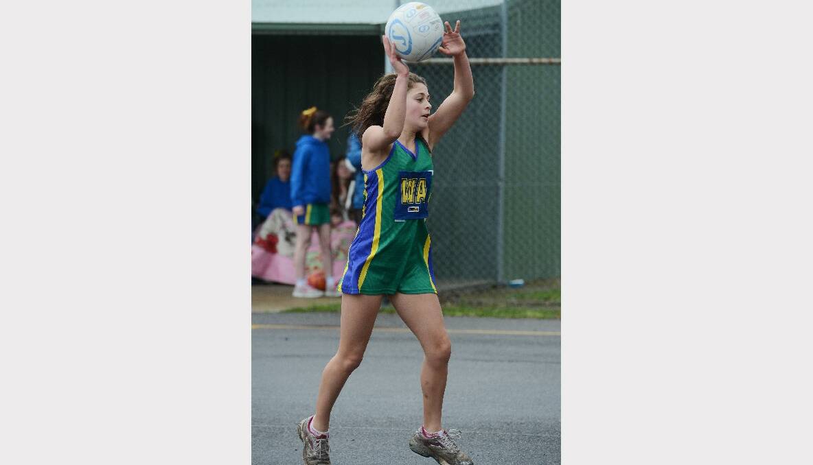 Lake Wendouree's Lucy Garner in the U/14 match against Redan. PICTURE: KATE HEALY. 