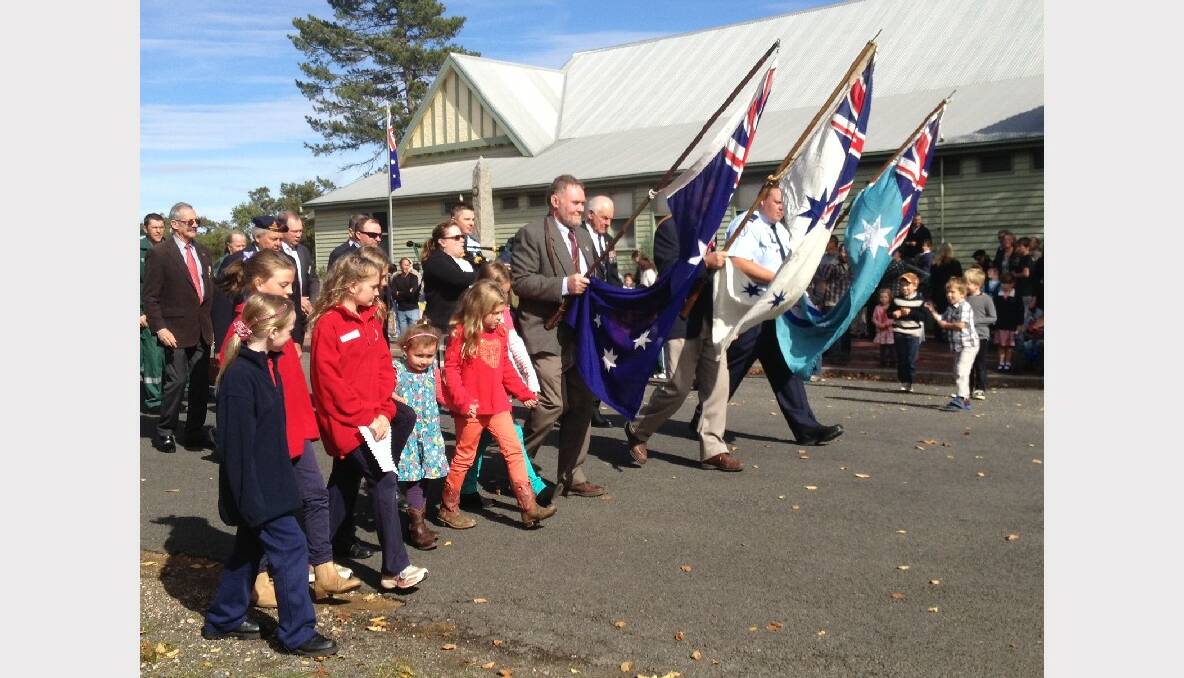 Hundreds of Meredith locals gave thanks to Anzacs. PICTURE: JORDAN OLIVER