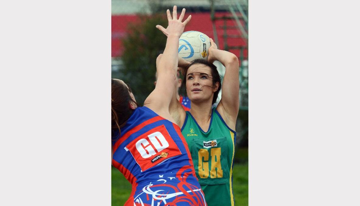 East Point's Clare Blanfield and Lake Wendouree's Gina McCartin. PICTURE: KATE HEALY. 