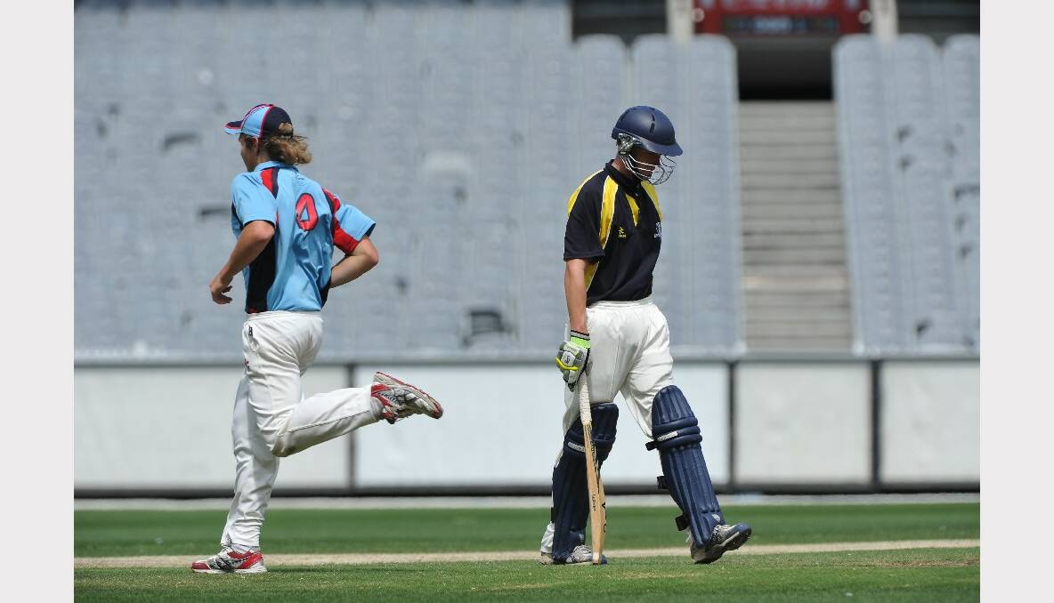 Victorian under-18 boys championship final at the MCG. Central Highlands v South East Bay Side Breakers. Patrick McKenna goes out. PICTURE: LACHLAN BENCE