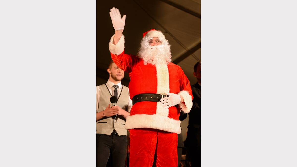 Santa arrives at the Eureka Carols. PICTURE: ADAM TRAFFORD.
