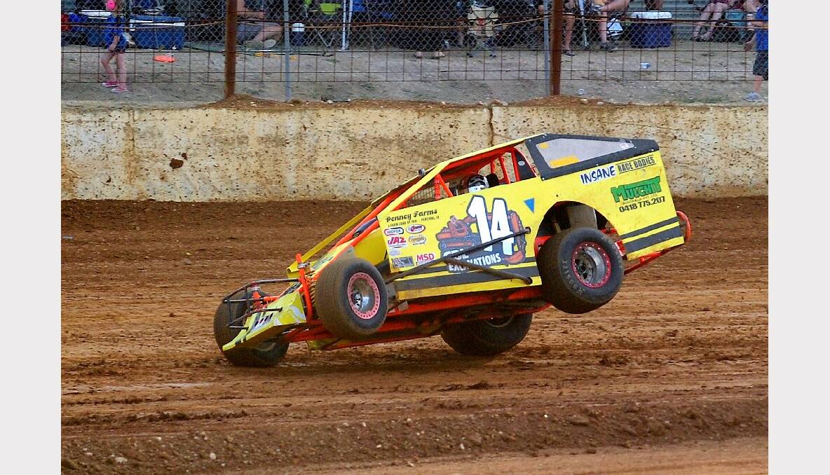 Victorian V8 dirt modified heats at Redline Raceway. Paul Tindal. PICTURE: JEREMY BANNISTER