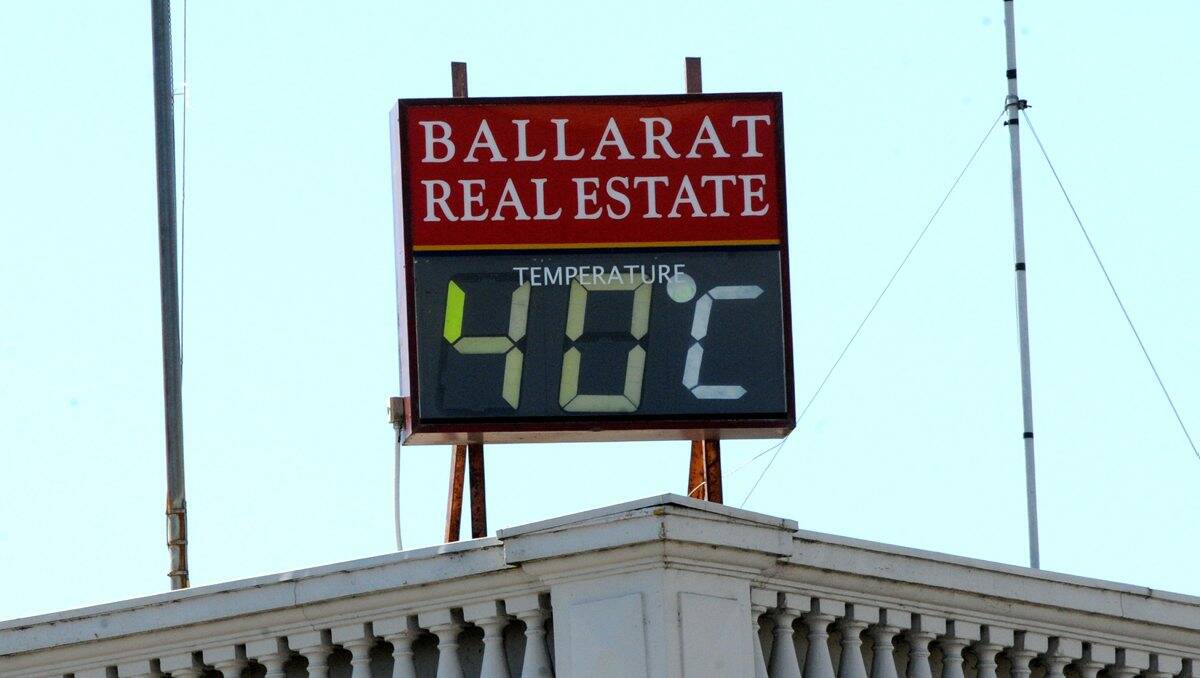 Ballarat residents have been warned to watch out for heat stress when out in the sun.