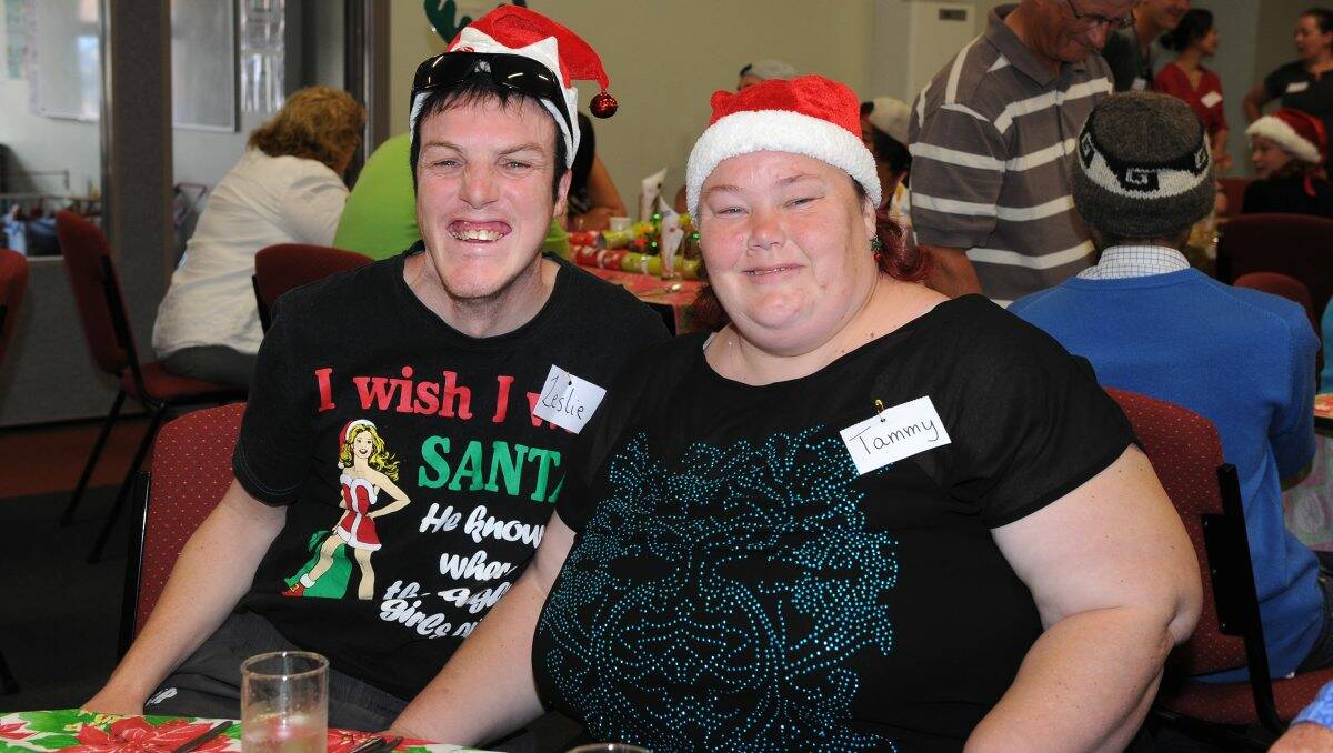 Leslie and Tammy McCubbin enjoy the Christmas lunch.
