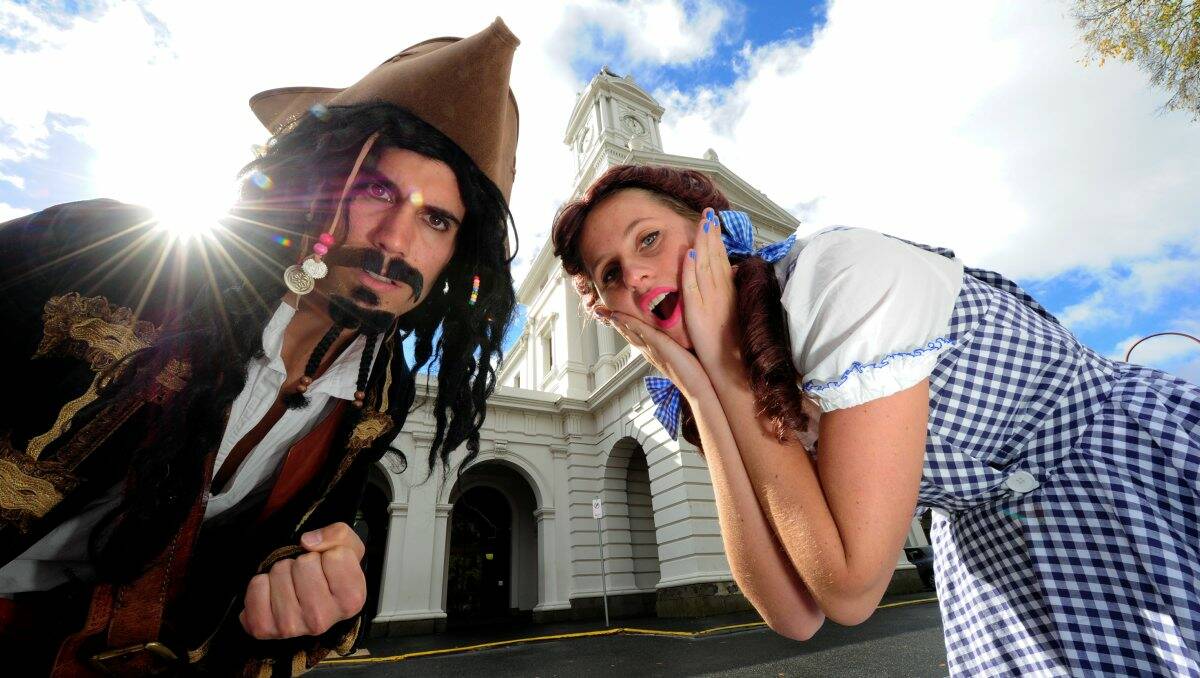 CHARACTERS: Captain Jack Sparrow (Dean Gioutsos) and Dorothy (Lilly Wollmering) visiting Ballarat as a promotion for the ACMI exhibition “Hollywood Costume”. PICTURE: JEREMY BANNISTER