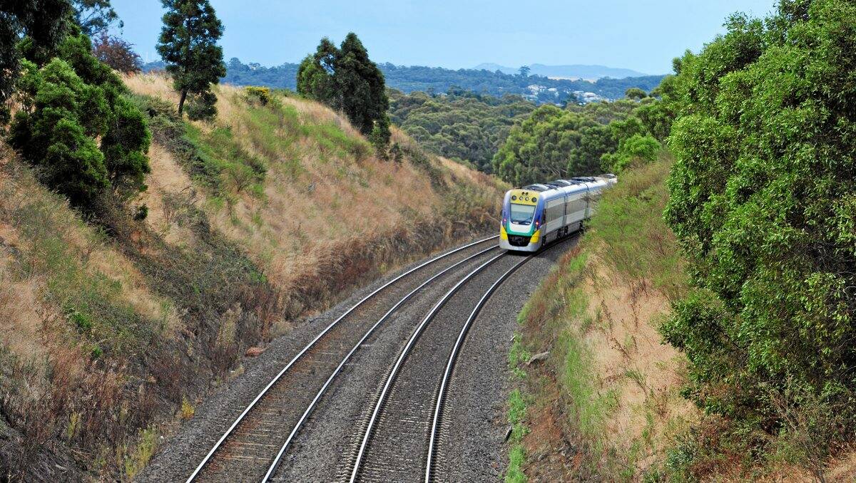 Over 100,000 more people commuting on Ballarat line