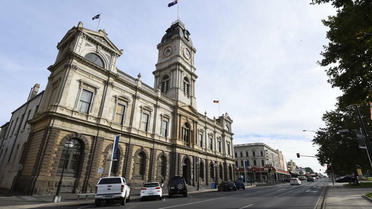 Ballarat council workers "worst paid in the state", union claims while council negotiates EBA.