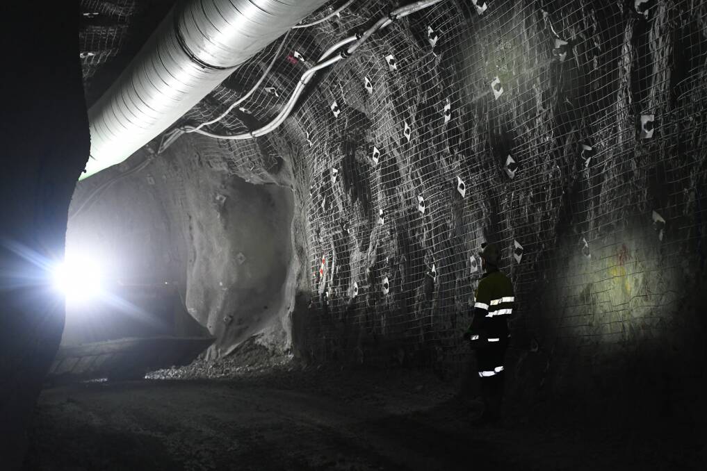 Blasting operations in the Ballarat gold mine are causing community concern.
