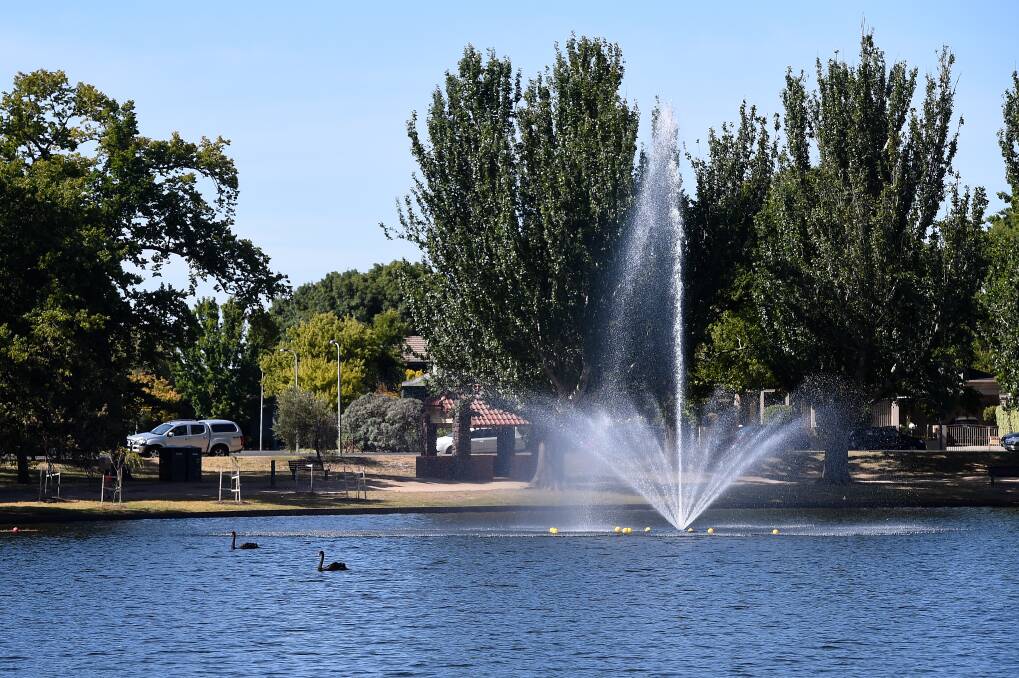 Have you noticed the Lake Wendouree fountain is out of action?