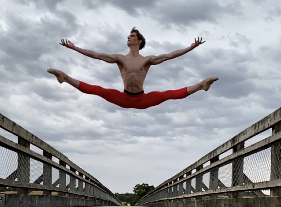 PRODIGY: Ballarat ballet dance Josh Ballinger, 17, has been awarded a $10,000 scholarship to help him pursue a career in ballet. Picture: Laura Ballinger