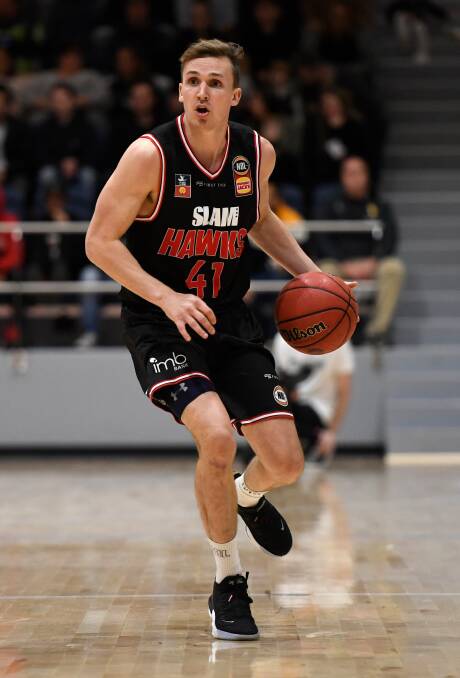 Naar playing for Illawarra in a pre-season game at the Ballarat Sports and Events Centre. Picture: Adam Trafford