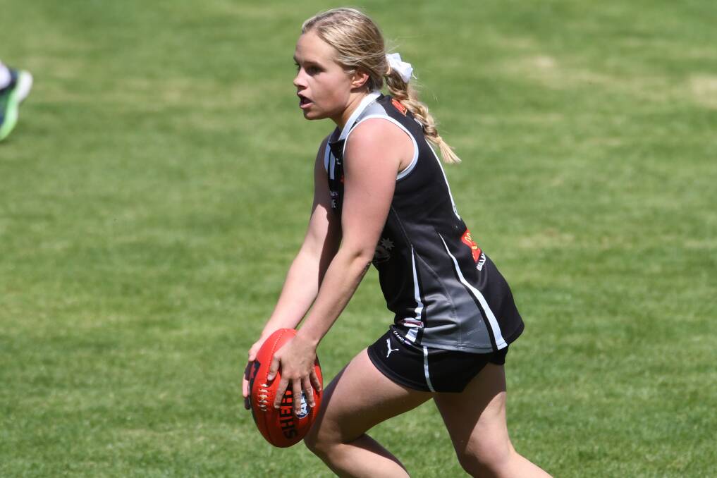 Lilli Condon in action against the Western Jets on Sunday. Picture: Kate Healy