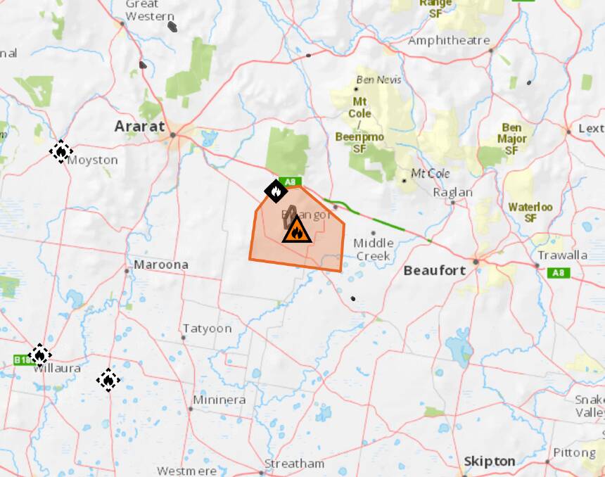 A 'Watch and Act' message has been issued for a grass fire at Buangor. Map: VicEmergency.