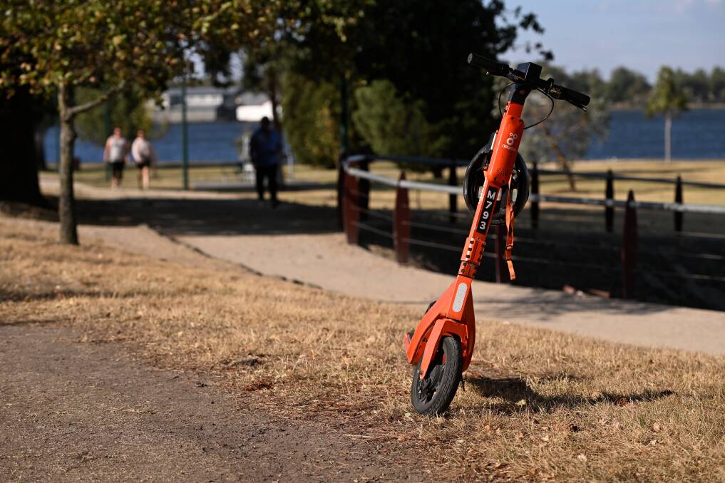 An e-scooter near Lake Wendouree. Picture by Adam Trafford