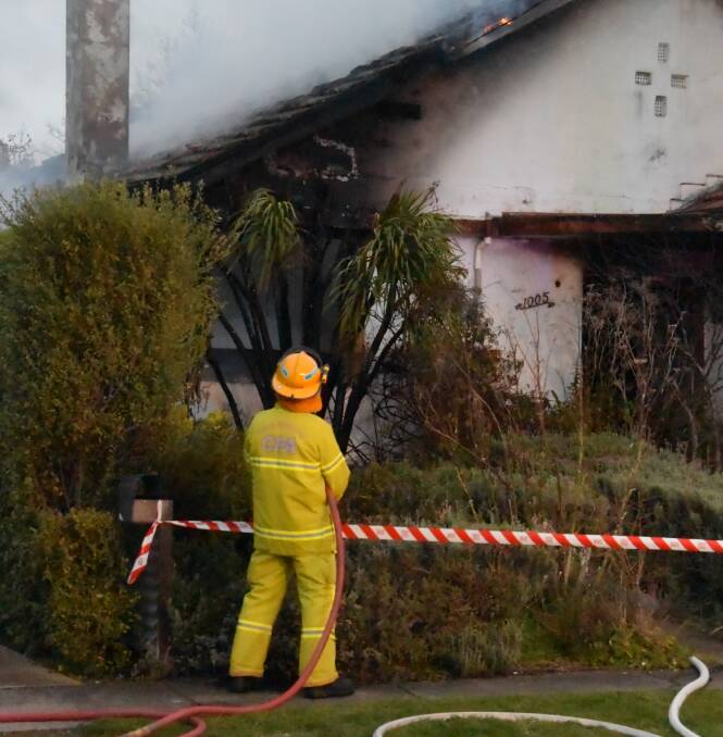 UP IN SMOKE: The Lake Wendouree house fire. Picture: Alex Hamer. 