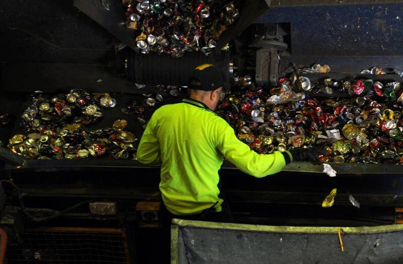  Victoria's SKM recycling company has been wound up in a Supreme Court order.