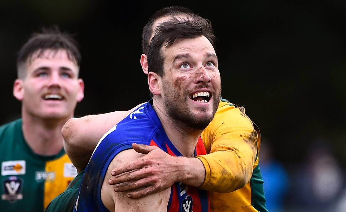 Re-live all of the action from the 2022 CHFL/CHNL best and fairest night