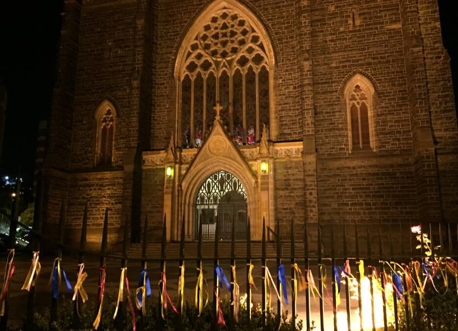 Church removes ribbons from Loud Fence