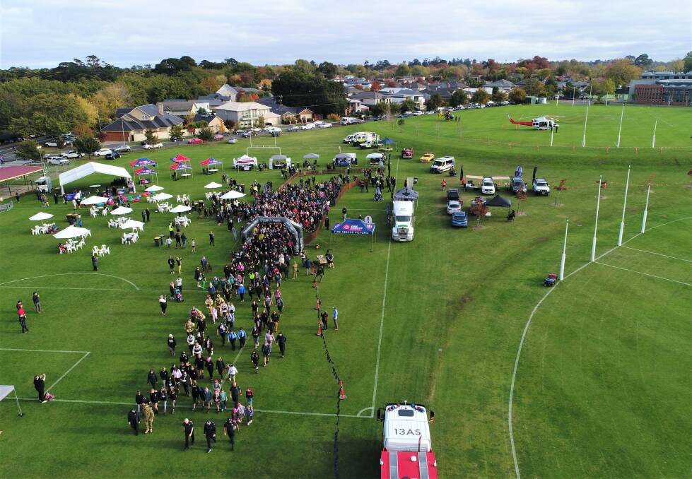Walkers head off for the start of the event. Drone Image Courtesy Wayne Rigg. 
