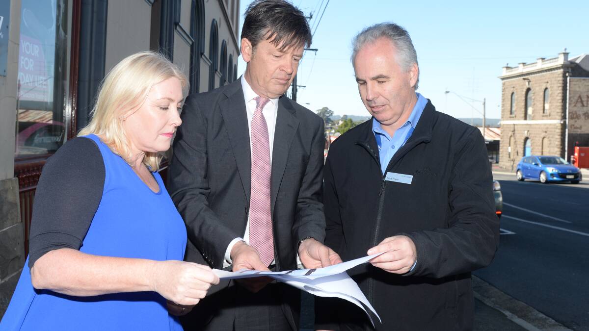 FIXING MAIR STREET: State Member for Wendouree Sharon Knight, Minister for Roads and Road Safety Luke Donnellan and VicRoads acting planning manager Brad Pryor. Picture: Kate Healy 