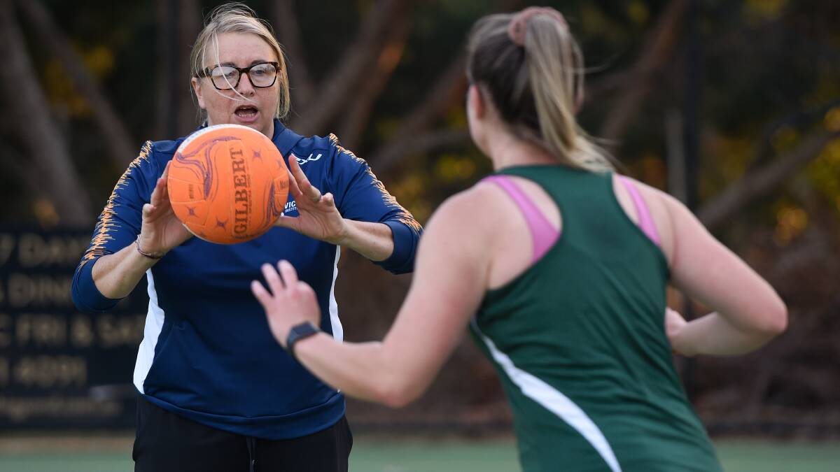 EXPERT TIP: Former Australian Diamonds coach Lisa Alexander works with Rokewood-Corindhap players in a pre-season camp. Picture: Adam Trafford
