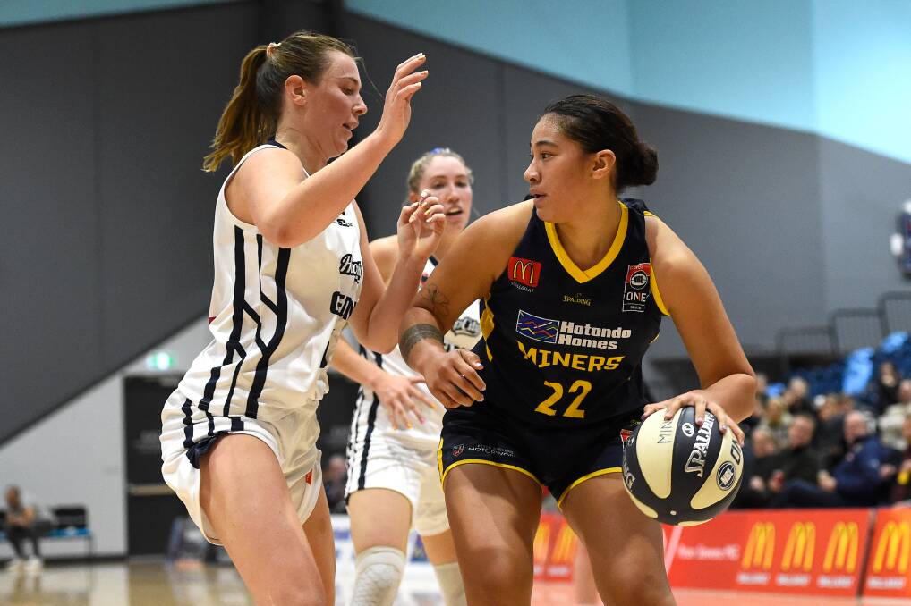 COMPETITION: Miner Zitina Aokuso (right) and Geelong rival Sara Blicavs (left) could soon find themselves up against Lauren Jackson for a coveted Australian Opals' spot.