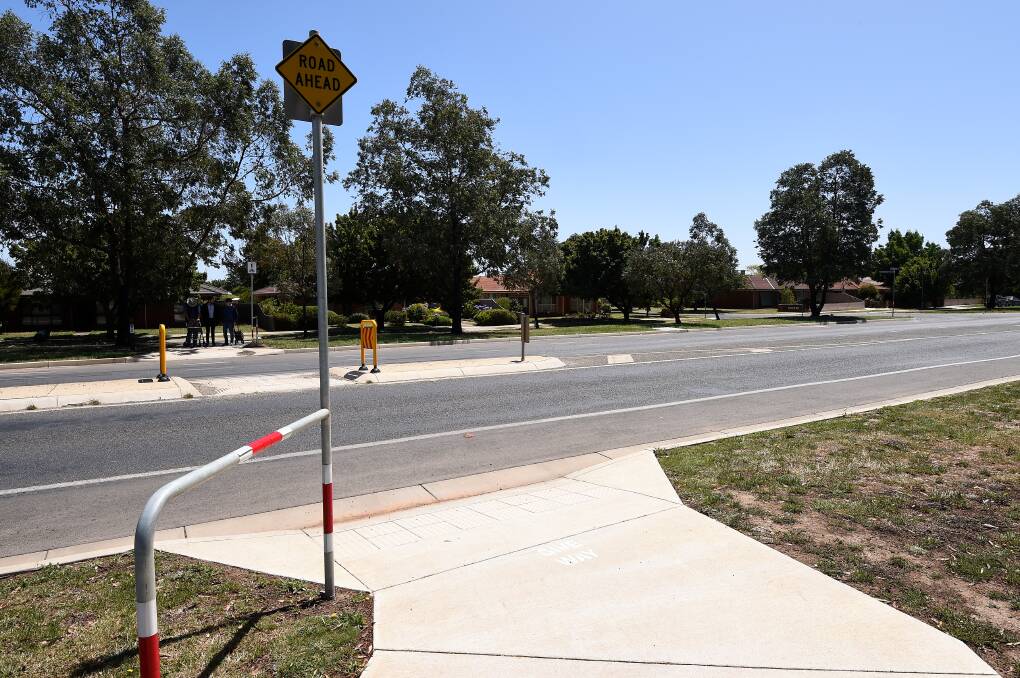'Someone's going to get killed': Calls to fix busy Learmonth Street crossing