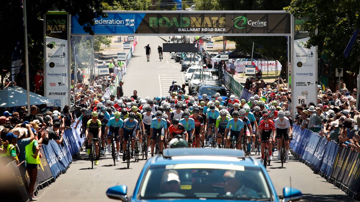 The beginning of the 2019 elite men's road race. Picture: Adam Trafford