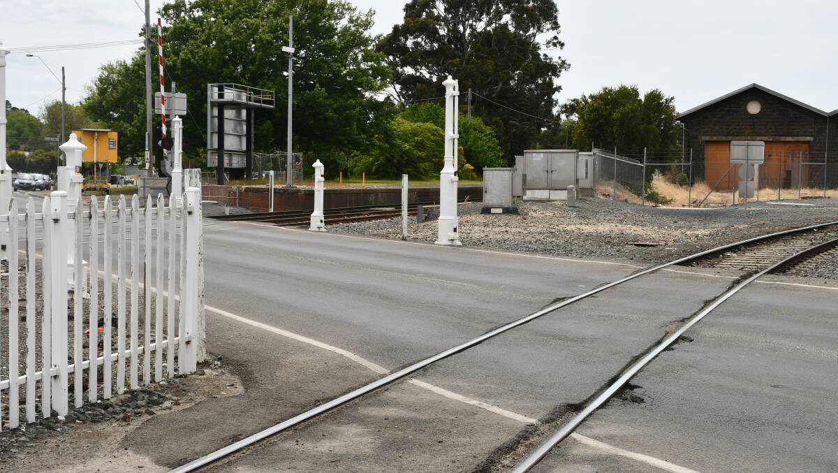 The Humffray Street level crossing will soon have its gates returned. Picture: The Courier