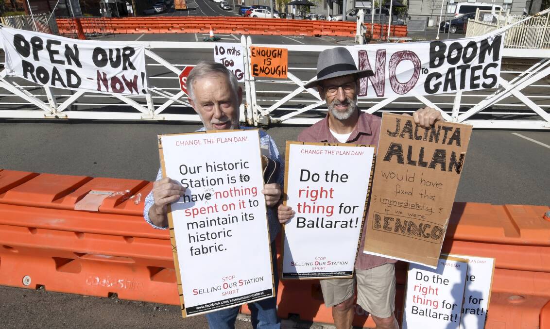 Save Our Station's Gerald Jenzen and John Barnes at a community rally. Picture: Lachlan Bence