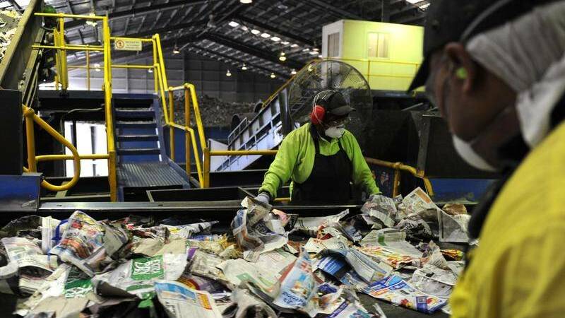 Ballarat’s recycling future still uncertain as Victorian stockpiles grow