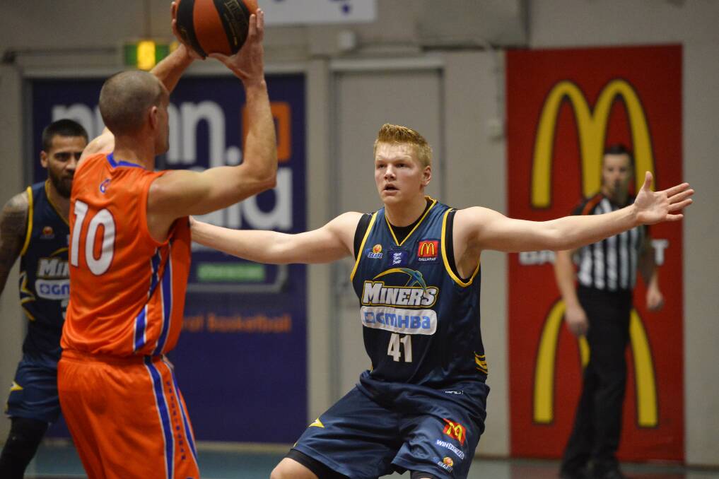 BIG PERFORMANCE: Amos Brooks guards the middle for the Miners. Picture: Dylan Burns.