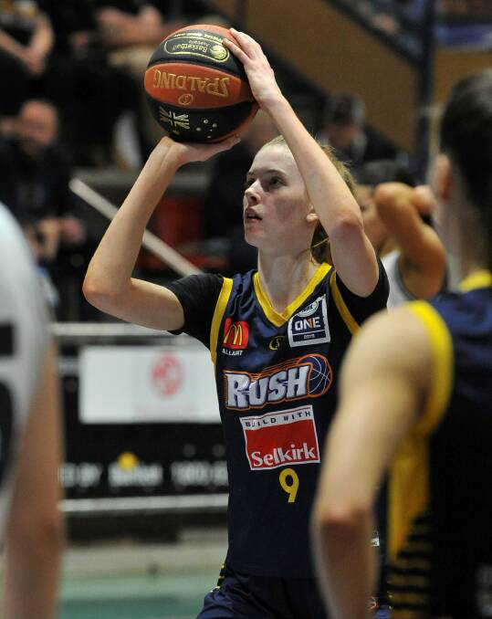 BREAKOUT: Lucy Cochrane stepped up for the Rush with Joy Burke struggling with foul trouble. Picture: Lachlan Bence.