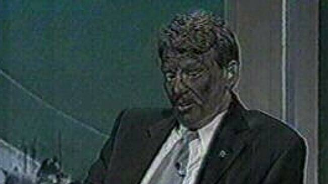 Sam Newman impersonates Nicky Winmar, 1999. Photo: News Limited.
