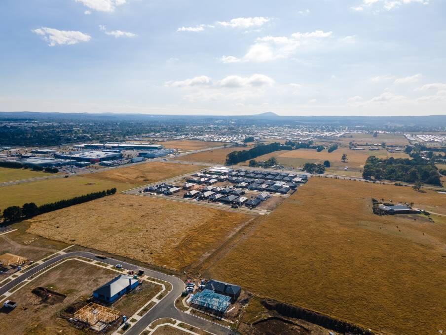 Sprawl still strong: Ballarat's western region accounted for 93 per cent of the city's land sales. Victoria's greenfield land market continues to cool due to inflation, increasing construction costs and rising interest rates. Picture: Adam Spencer.