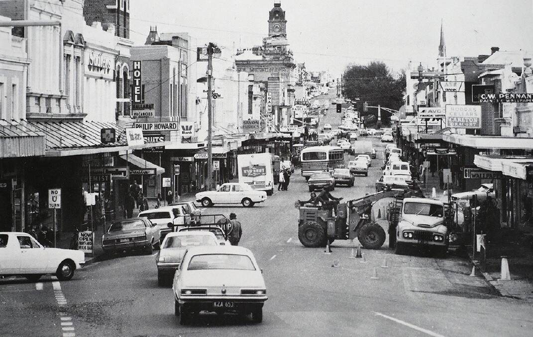 Lots of shops: Bridge road, 1970s.