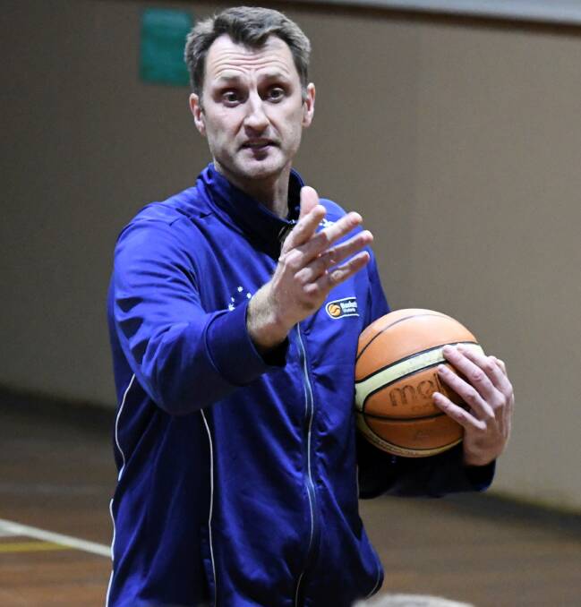 MENTOR: Former NBA and NBL star Chris Anstey addresses SEDA College students, a dedicated school for youngsters with sporting talents and aspirations, during his session on Thursday. Picture: Lachlan Bence