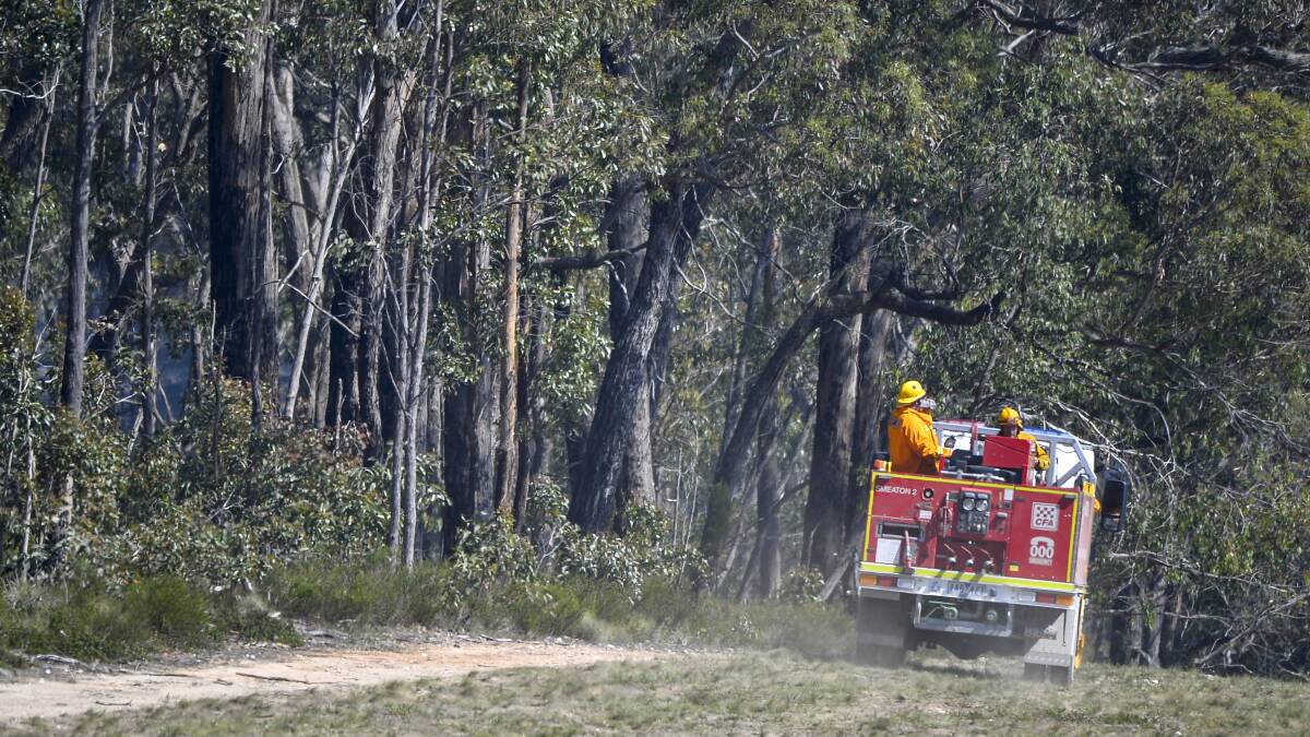 Former firefighter pleads guilty to setting car alight for insurance fraud, causing bushfire