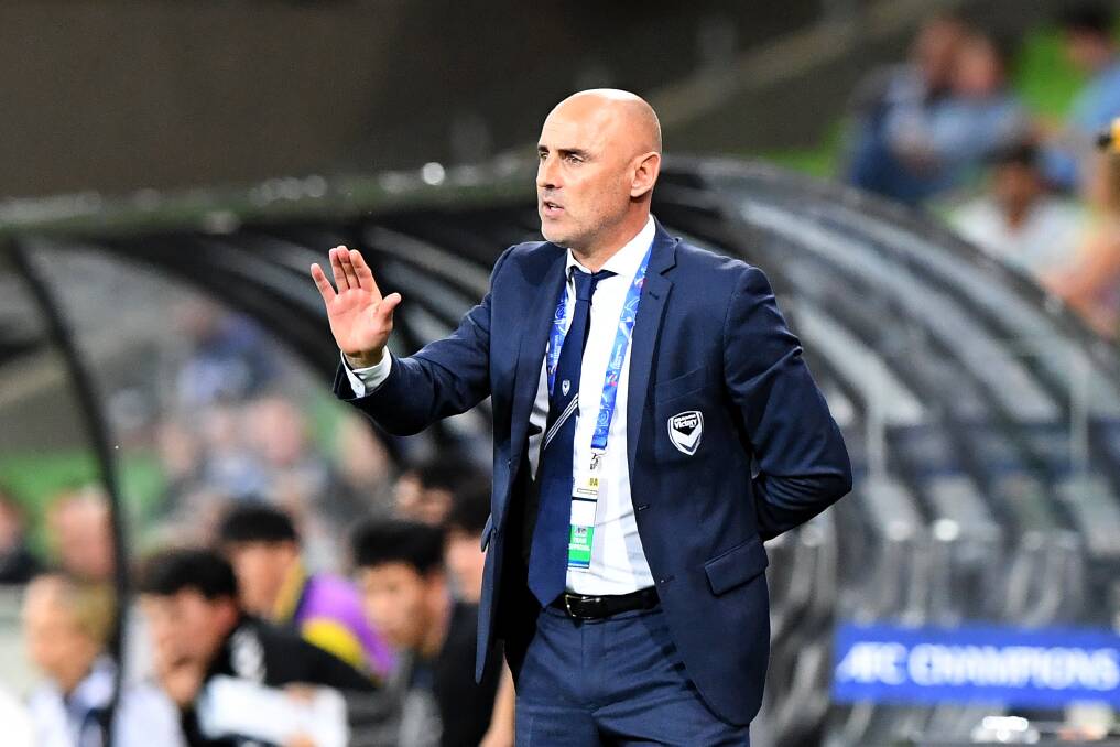 INVESTMENT: Victory coach Kevin Muscat (pictured) and his Wanderers counterpart Markus Babel will share a special lunch with Ballarat's soccer community. Picture: AAP
