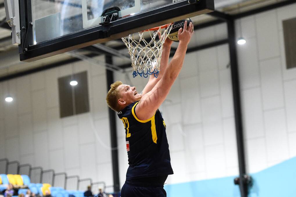 CHARGE: The Ballarat Miners were led brilliantly by Amos Brooks in the first half, making it through to the grand final series. 