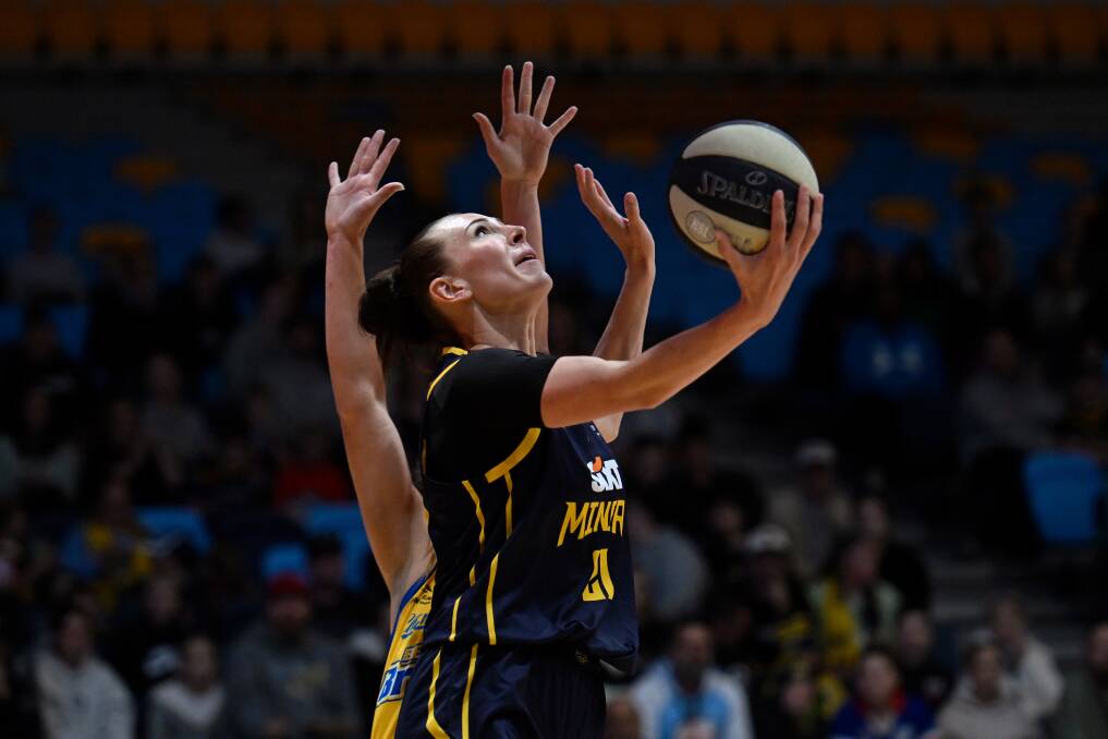 Alex Bunton was a stand-out for the Ballarat Miners in her debut with 14 points and 16 rebounds. Picture by Adam Trafford