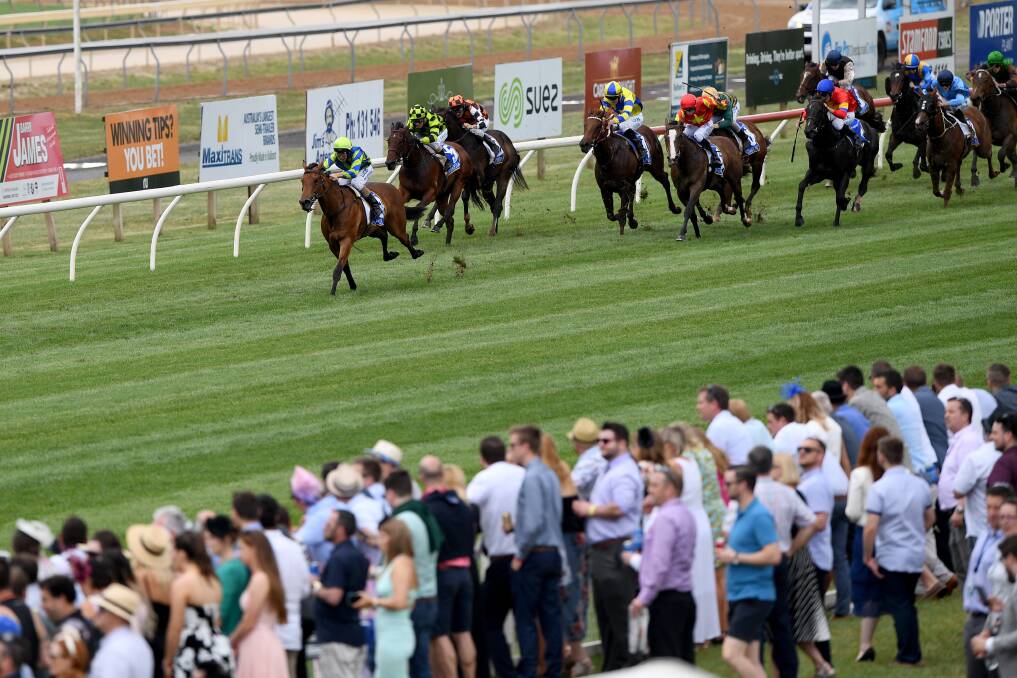 One of the features of Ballarat Cup day is Victoria's only clockwise sprint. 